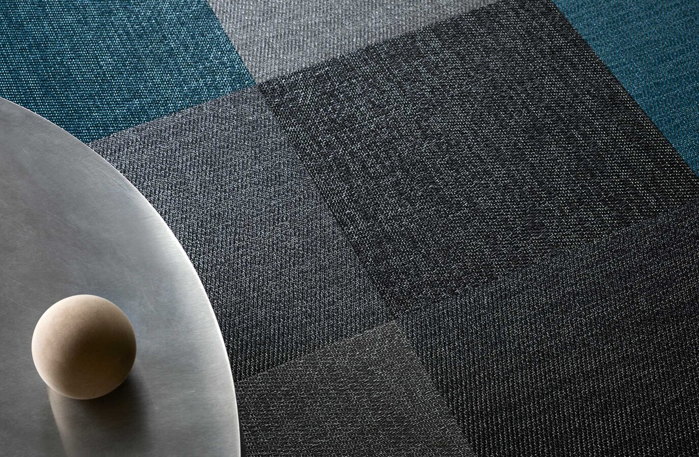 Bolon Viola The Floor Has A Tangible Textile Feeling It Modern Look But Flirts Exquisitely With Idioms From Past